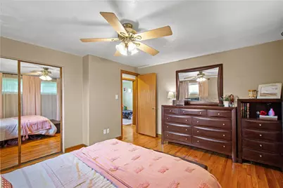 410 Hi Tor Dr, Pittsburgh, PA 15236 - Photo 16
