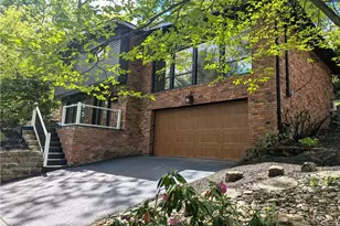 2317 Marbury Rd, Pittsburgh, PA 15221 - Photo 2