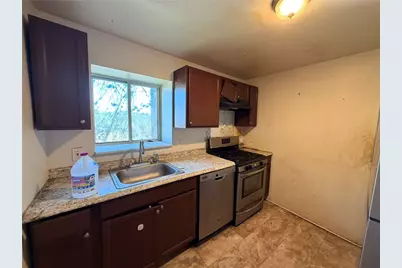 215 Moore Ave, Pittsburgh, PA 15210 - Photo 10
