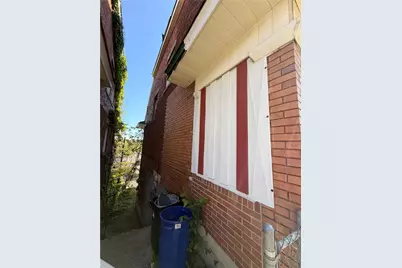 215 Moore Ave, Pittsburgh, PA 15210 - Photo 26