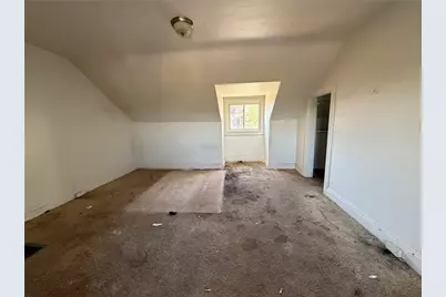 215 Moore Ave, Pittsburgh, PA 15210 - Photo 14