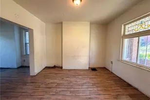 215 Moore Ave, Pittsburgh, PA 15210 - Photo 6