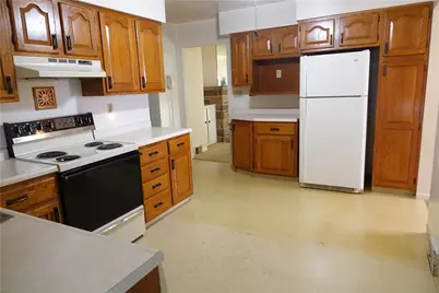 101 White Oak Drive, Twp of But SE, PA 16001 - Photo 8