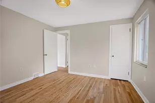 5767 Smith Dr, Bethel Park, PA 15102 - Photo 16