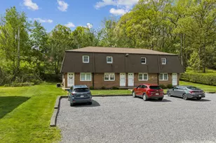 1382 Lincoln Dr, Center Township, PA 15061 - Photo 4