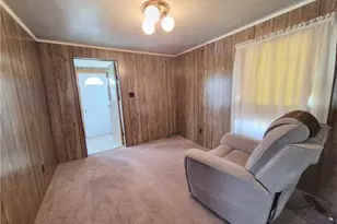 115 Georgia Ave, Vandergrift, PA 15690 - Photo 6