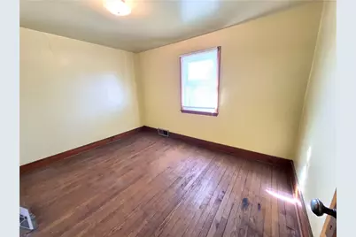 115 Georgia Avenue, Vandergrift, PA 15690 - Photo 10