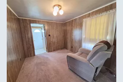 115 Georgia Avenue, Vandergrift, PA 15690 - Photo 6