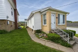 115 Georgia Ave, Vandergrift, PA 15690 - Photo 2