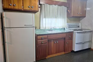 115 Georgia Ave, Vandergrift, PA 15690 - Photo 8