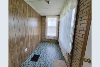115 Georgia Avenue, Vandergrift, PA 15690 - Photo 16