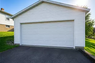 115 Georgia Ave, Vandergrift, PA 15690 - Photo 24