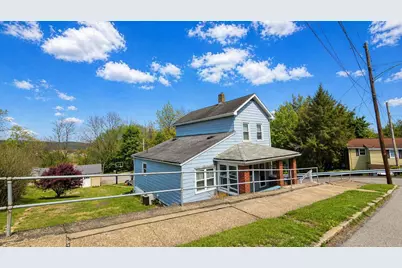 100 Lowell Street, Vandergrift, PA 15690 - Photo 2
