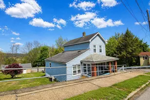 100 Lowell St, Vandergrift, PA 15690 - Photo 2