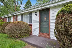 3305 Stag Dr, Hampton, PA 15044 - Photo 2