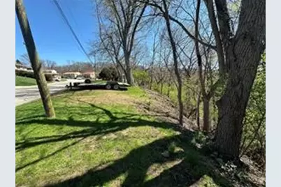 2010 Brookfield Road, Scott Township, PA 15243 - Photo 2