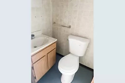 806-808 Westbury Rd, North Versailles, PA 15137 - Photo 20