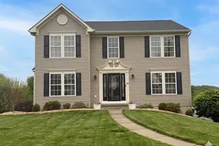 224 Sunrise Dr, Allegheny Township, PA 15656 - Photo 1