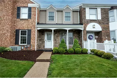 112 Georgetowne Vlg, White Township, PA 15701 - Photo 2
