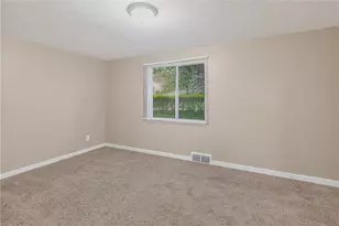 921 Lincoln Way, McKeesport, PA 15132 - Photo 8