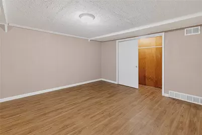 921 Lincoln Way, McKeesport, PA 15132 - Photo 22