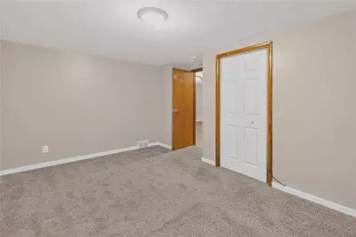 921 Lincoln Way, McKeesport, PA 15132 - Photo 24