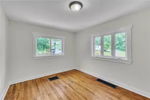 116 Purvis Ln, Adams Township, PA 16046 - Photo 6
