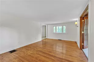 116 Purvis Ln, Adams Township, PA 16046 - Photo 10