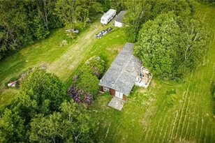 1117 Prospect Rd, Connoquenessing Township, PA 16033 - Photo 8