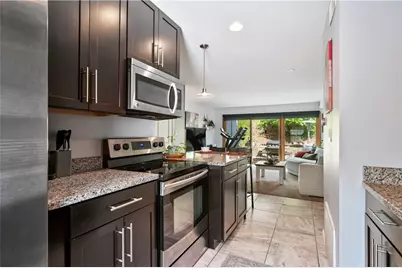 1012 Pennsbury Blvd, Pittsburgh, PA 15205 - Photo 10