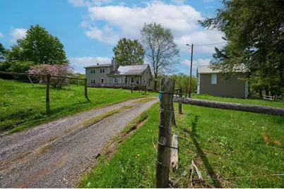 124 Hannahstown Rd, Jefferson Township, PA 16002 - Photo 4