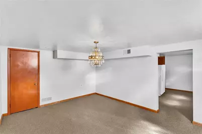 2750 Ohio St, Bethel Park, PA 15102 - Photo 8