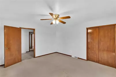 2750 Ohio St, Bethel Park, PA 15102 - Photo 14