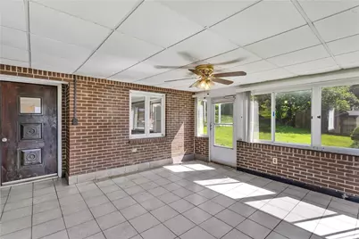 2750 Ohio St, Bethel Park, PA 15102 - Photo 2