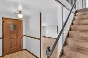 2750 Ohio St, Bethel Park, PA 15102 - Photo 10