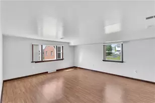 2750 Ohio St, Bethel Park, PA 15102 - Photo 6
