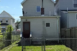 125 12th St, Jeannette, PA 15644 - Photo 4
