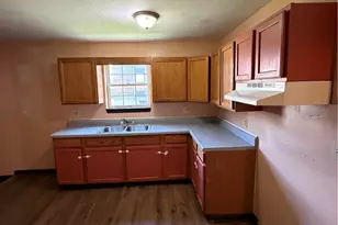 125 12th St, Jeannette, PA 15644 - Photo 10