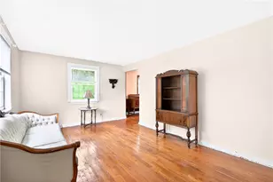 8675 Remington Dr, Pittsburgh, PA 15237 - Photo 2