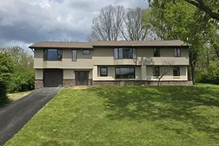 125 Wilma Dr, Washington Township, PA 15613 - Photo 1
