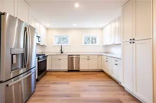5 N Park Rd, Pittsburgh, PA 15229 - Photo 8