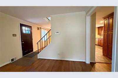 307 Garlow Dr, Pittsburgh, PA 15235 - Photo 6