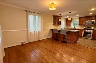 307 Garlow Dr, Pittsburgh, PA 15235 - Photo 10