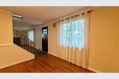 307 Garlow Dr, Pittsburgh, PA 15235 - Photo 8