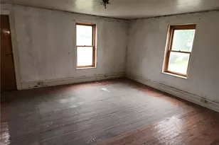 109 Pittsburgh Rd, Bentleyville, PA 15314 - Photo 16