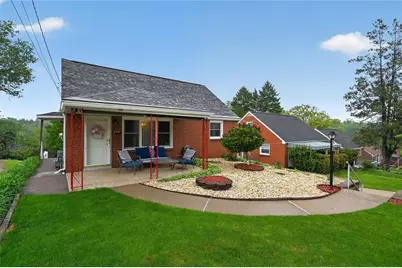 6309 Whitewood St, South Park, PA 15129 - Photo 2