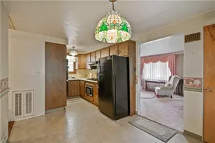 2811 Bowman Ave, McKeesport, PA 15132 - Photo 6