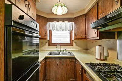 2811 Bowman Ave, McKeesport, PA 15132 - Photo 8