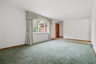 4960 Flamingo Dr, Pittsburgh, PA 15236 - Photo 4