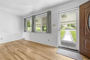 12000 Lee Dr, North Huntingdon, PA 15642 - Photo 6